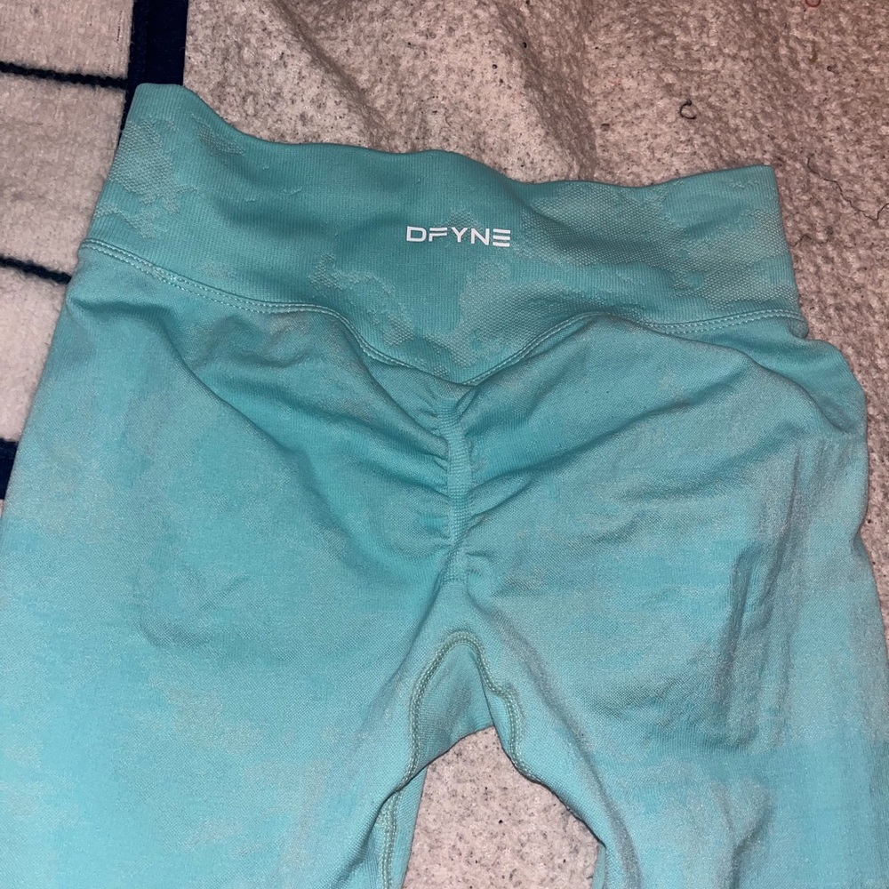 Dfyne mint leggings with pattern